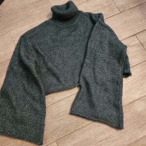 Bell sleeve Forever 21 Sweater